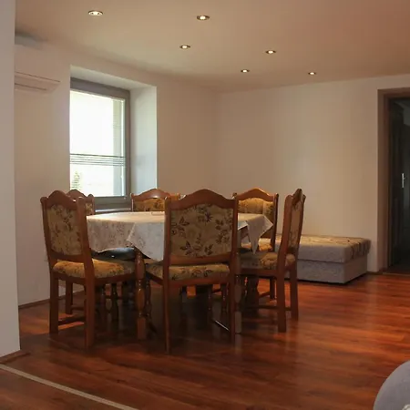 Das Blaue Haus Vendégház - Kovácshida Appartement